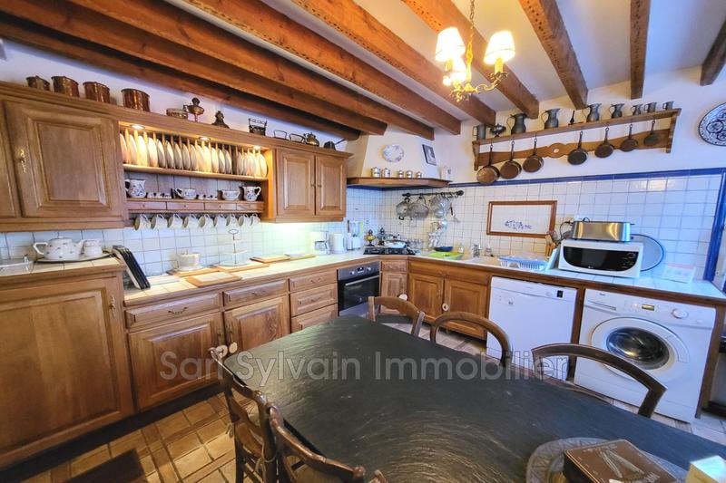 Maison - 170 m² - 9 pièces