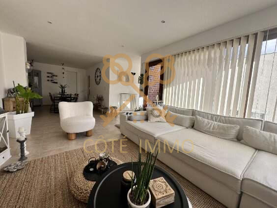 Maison - 160 m² - 7 pièces