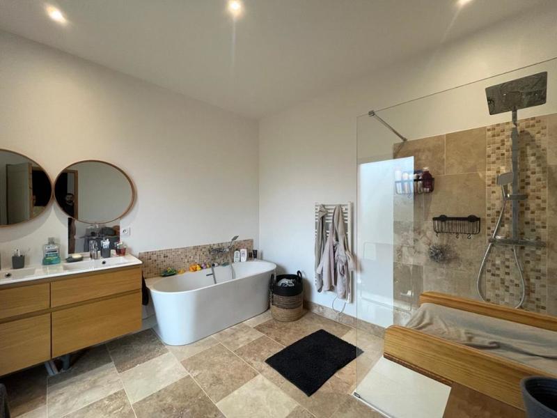 Maison - 157 m² - 5 pièces