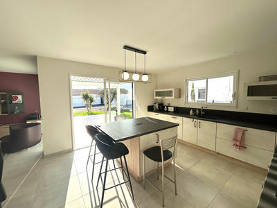 Maison - 102 m² - 4 pièces