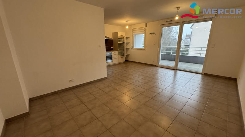 Appartement - 75 m² - 3 pièces