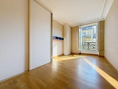 Appartement - 60 m² - 2 pièces