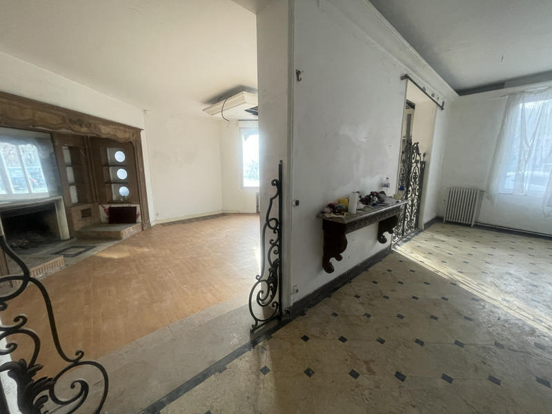 Maison - 231 m² - 5 pièces