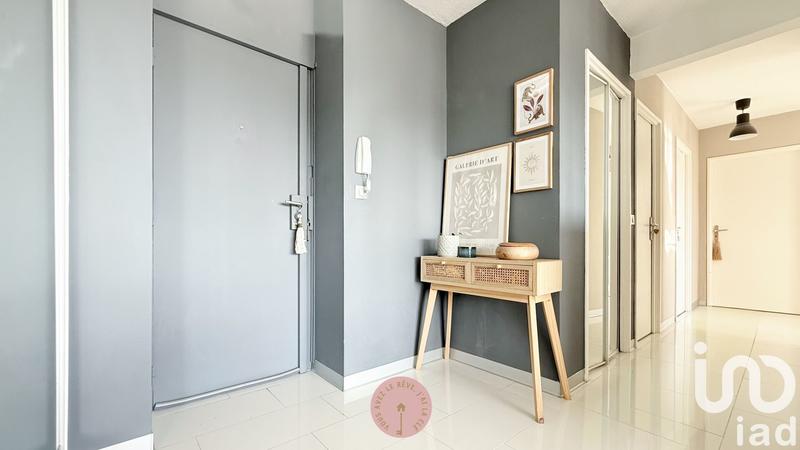 Appartement - 82 m² - 3 pièces