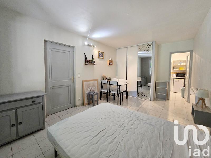 Maison - 228 m² - 9 pièces