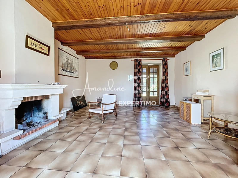 Maison - 204 m² - 6 pièces