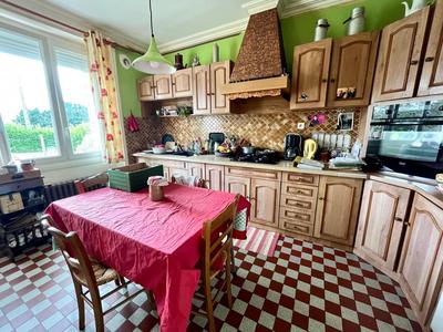 Maison - 94 m² - 4 pièces