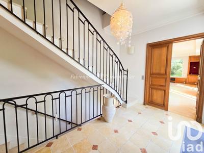 Maison - 410 m² - 9 pièces