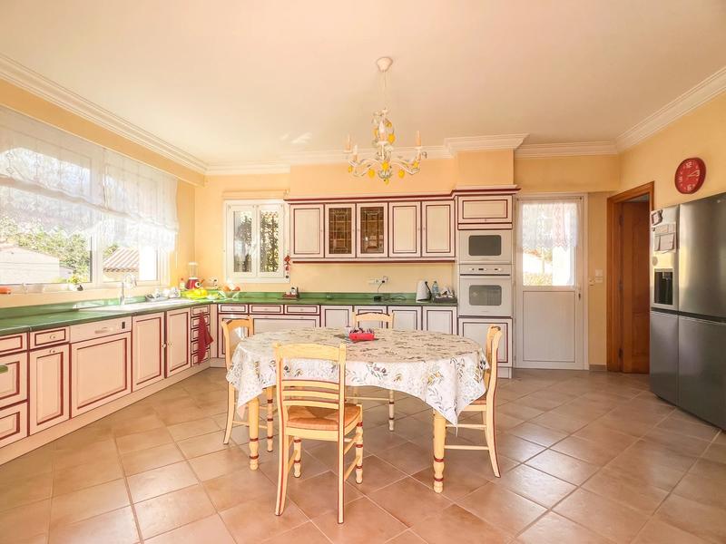 Villa - 174 m² - 6 pièces