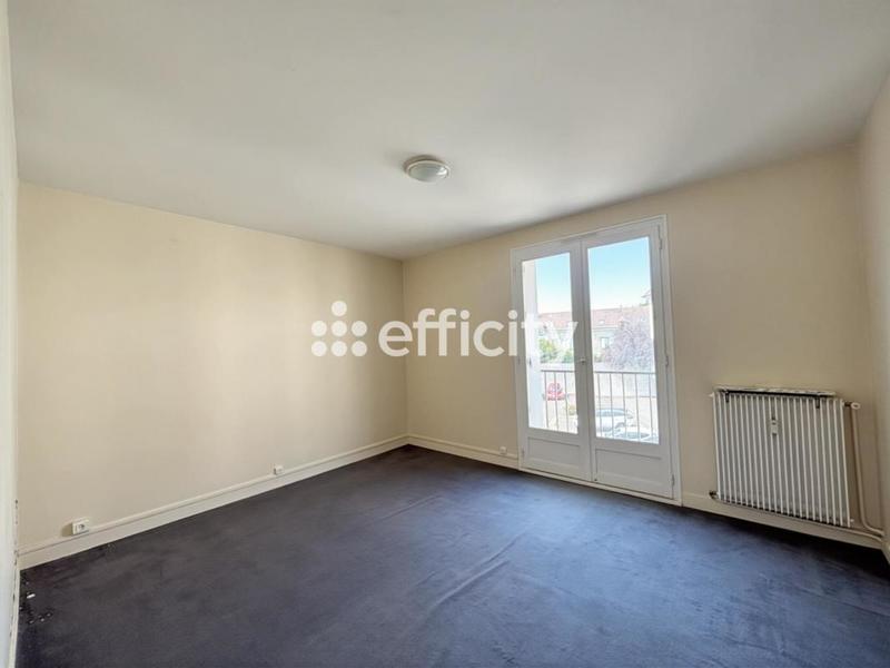 Appartement - 120 m² - 6 pièces