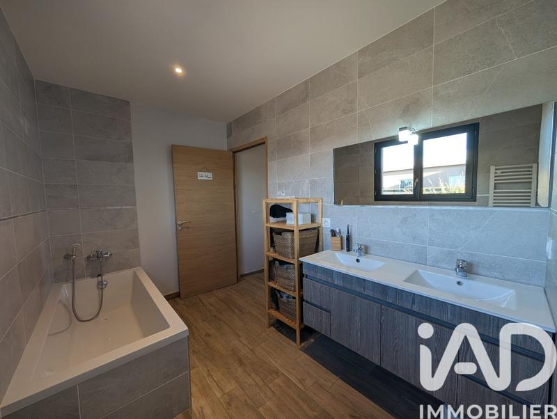 Maison - 142 m² - 5 pièces