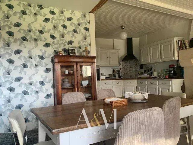 Maison de village - 96 m² - 5 pièces