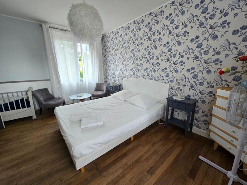 Maison - 365 m² - 11 pièces