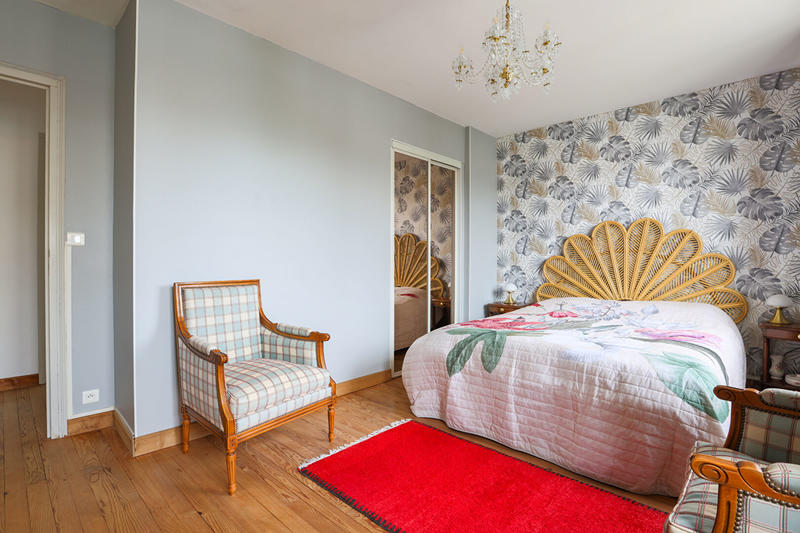 Maison - 147 m² - 7 pièces