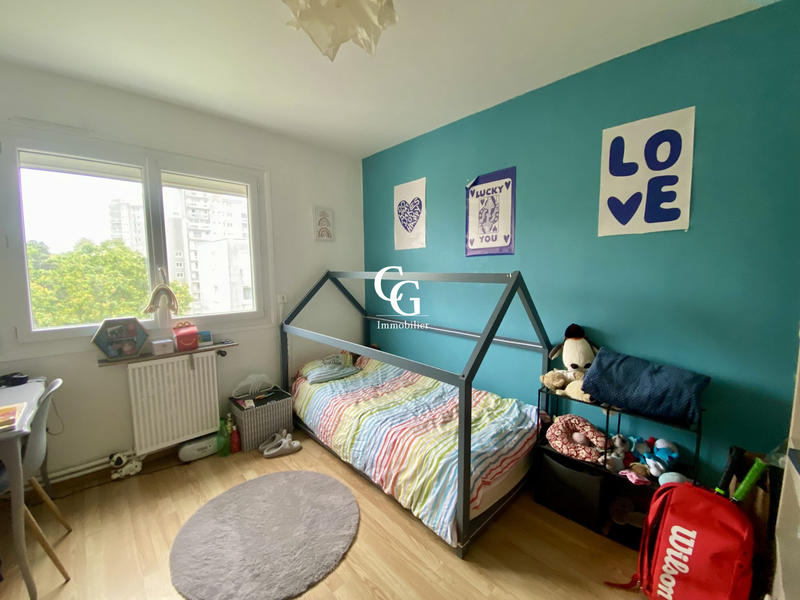 Appartement - 97 m² - 4 pièces