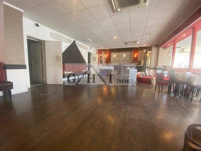 Local commercial - 630 m²