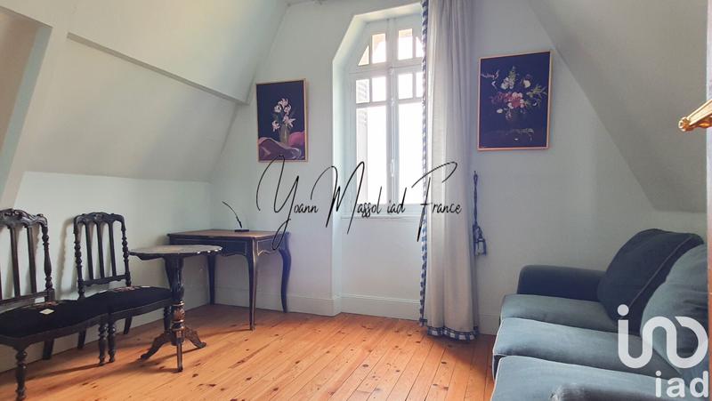 Maison - 233 m² - 9 pièces