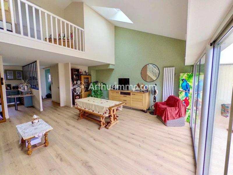 Appartement - 85 m² - 3 pièces