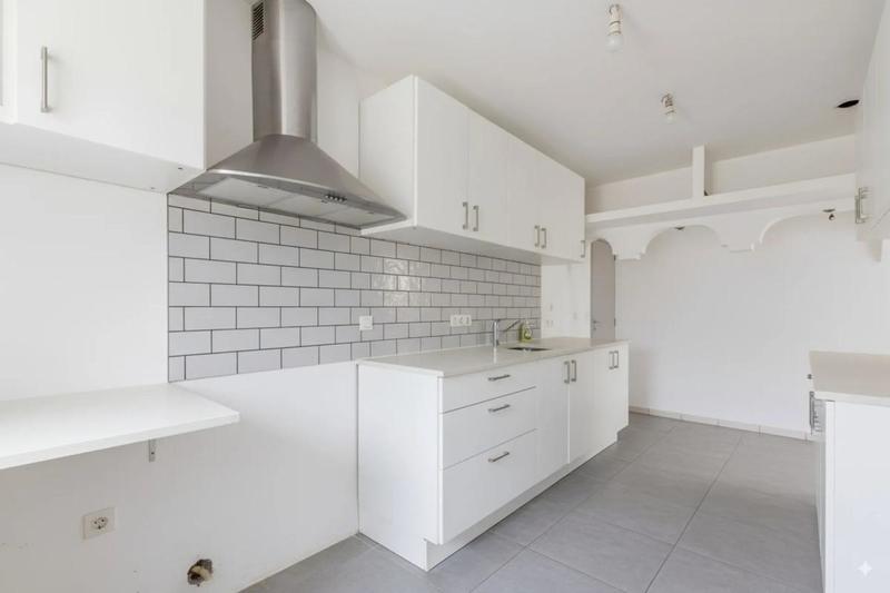 Villa - 240 m² - 8 pièces