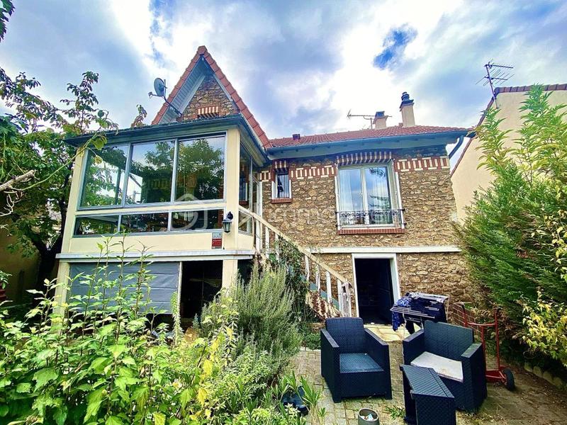 Maison en pierre - 82 m² - 4 pièces