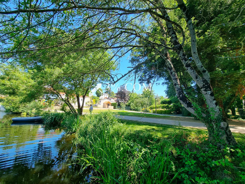 Maison - 217 m² - 5 pièces