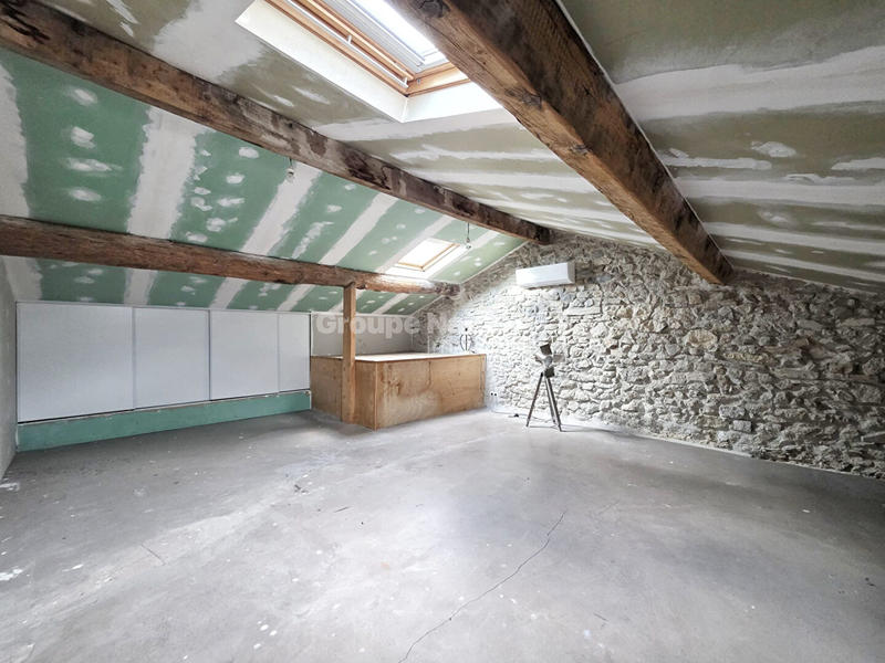 Maison - 185 m² - 7 pièces