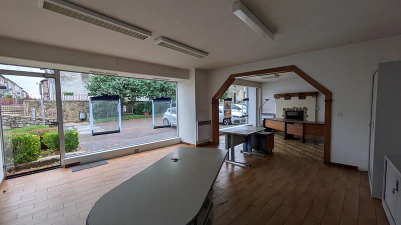 Magasins - 74 m² - 2 pièces