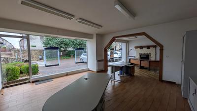 Magasins - 74 m² - 2 pièces