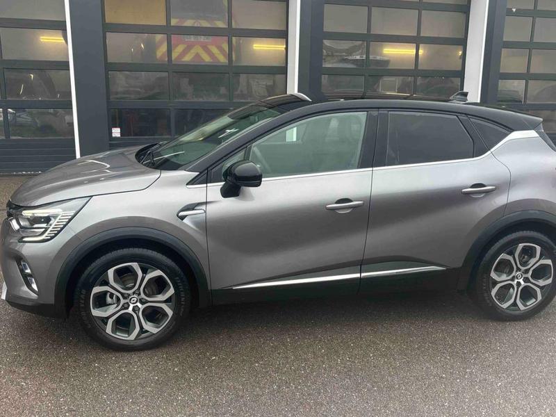 Renault Captur E-Tech full hybrid 145 Techno fast track