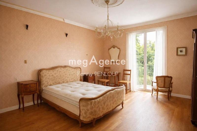 Maison de ville - 200 m² - 8 pièces