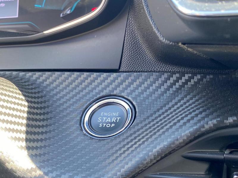 Peugeot 2008 E Allure 136cv clim Gps caméra CarPlay