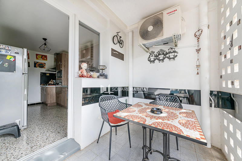 Appartement - 80 m² - 4 pièces