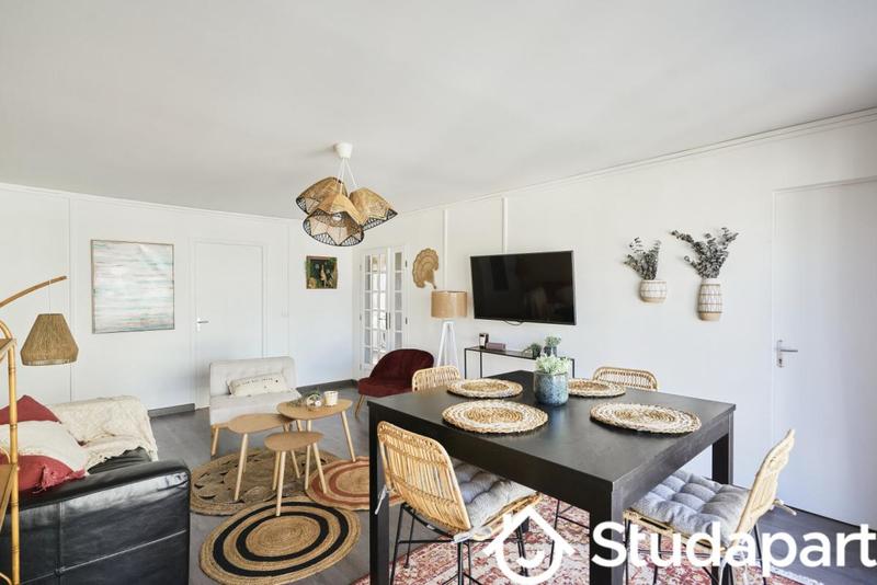 Chambre - 10 m² - 1 pièce