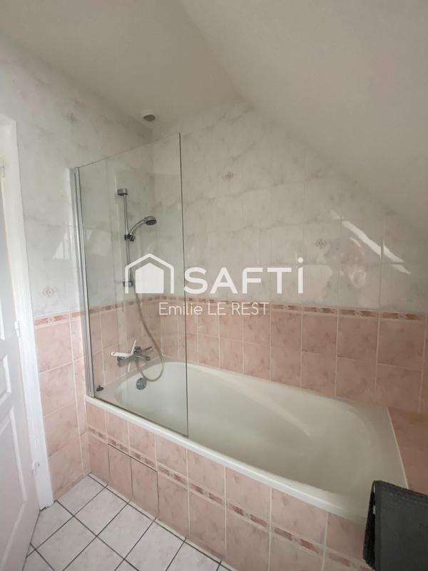 Maison - 146 m² - 8 pièces