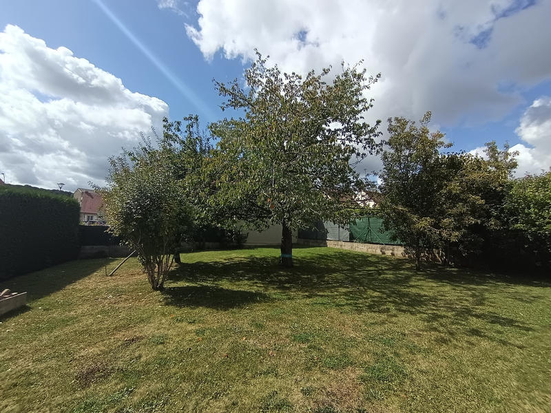 Maison - 79 m² - 6 pièces