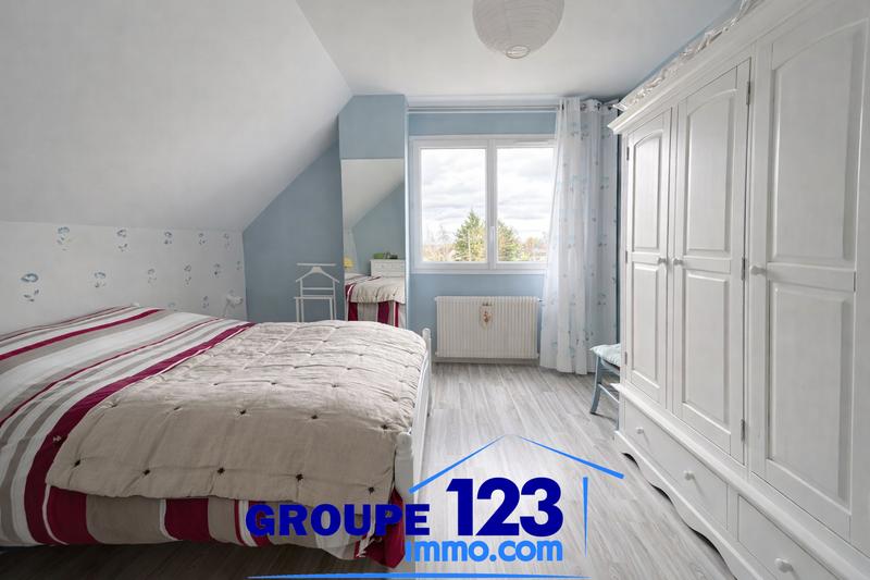 Maison - 251 m² - 8 pièces