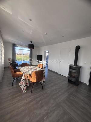 Corps de ferme - 210 m² - 15 pièces