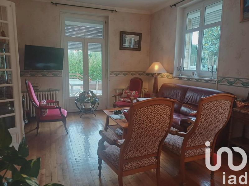 Maison - 241 m² - 8 pièces