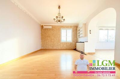 Villa - 203 m² - 6 pièces