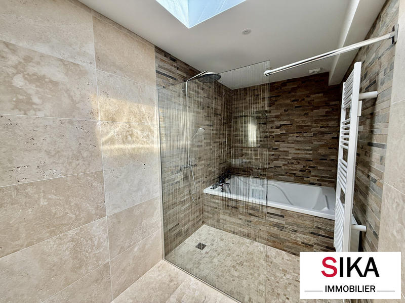 Maison contemporaine - 160 m² - 6 pièces