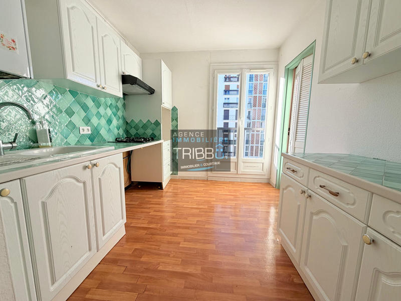 Appartement - 75 m² - 3 pièces