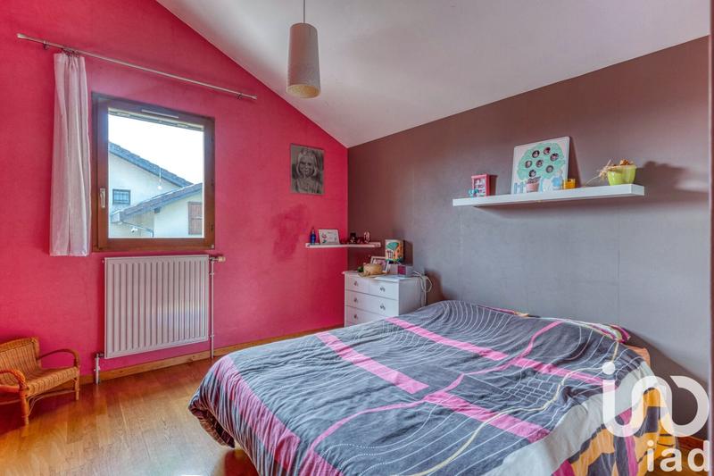 Maison - 99 m² - 5 pièces