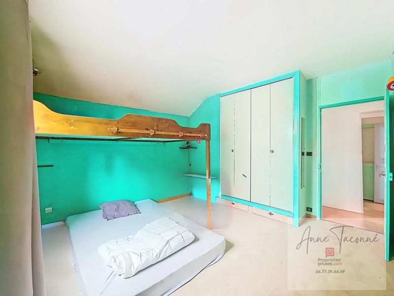 Maison - 200 m² - 6 pièces