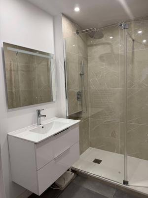 Appartement - 100 m² - 3 pièces