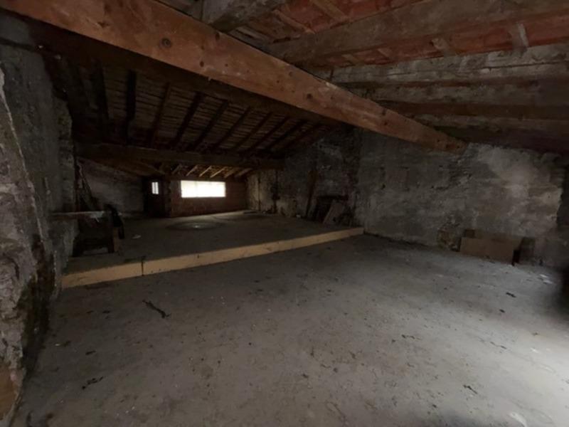 Maison traditionnelle - 105 m² - 1 pièce