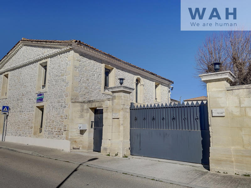 Propriété - 407 m² - 12 pièces