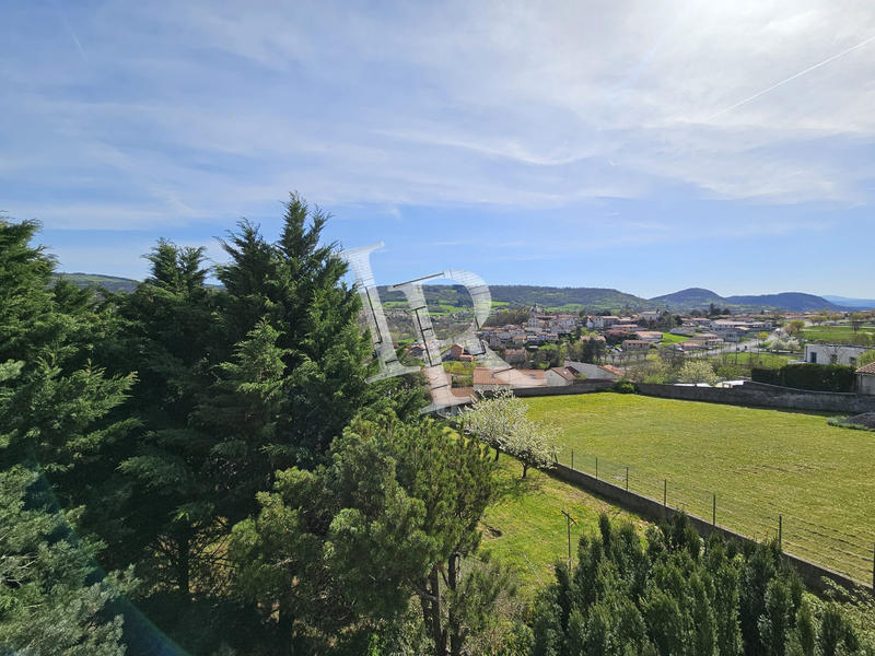 Maison - 145 m² - 5 pièces