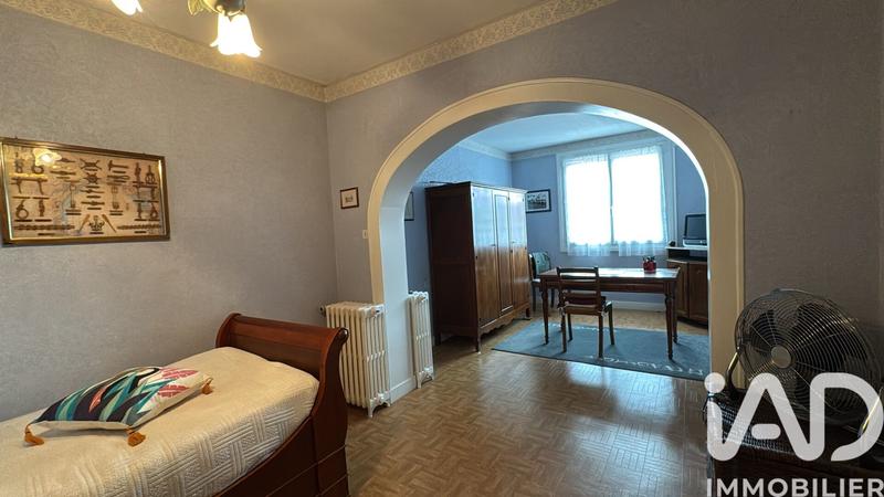 Maison - 180 m² - 5 pièces