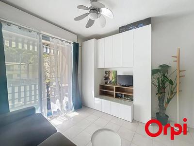 Studio - 17 m² - 1 pièce