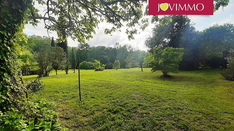 Maison - 317 m² - 8 pièces